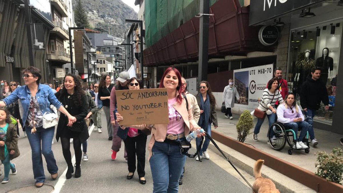 Una manifestant l'1 de maig.