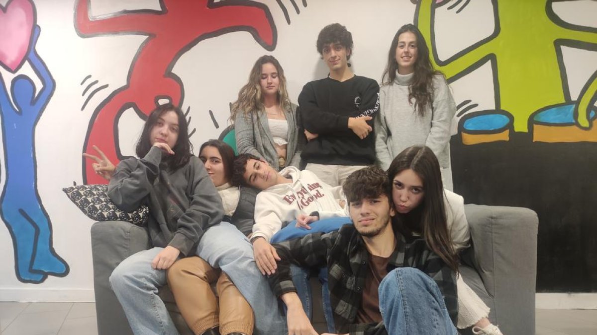 The Teen Project està format per vuit actors