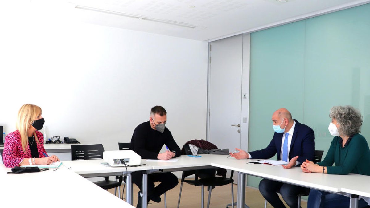 La reunió de Demòcrates amb els optometristes.