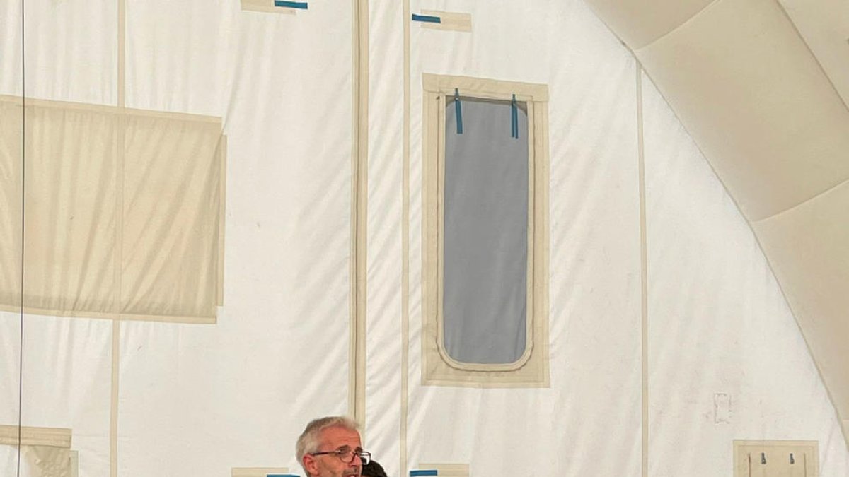 Candela creu que l'aeroport pot assumir més vols.