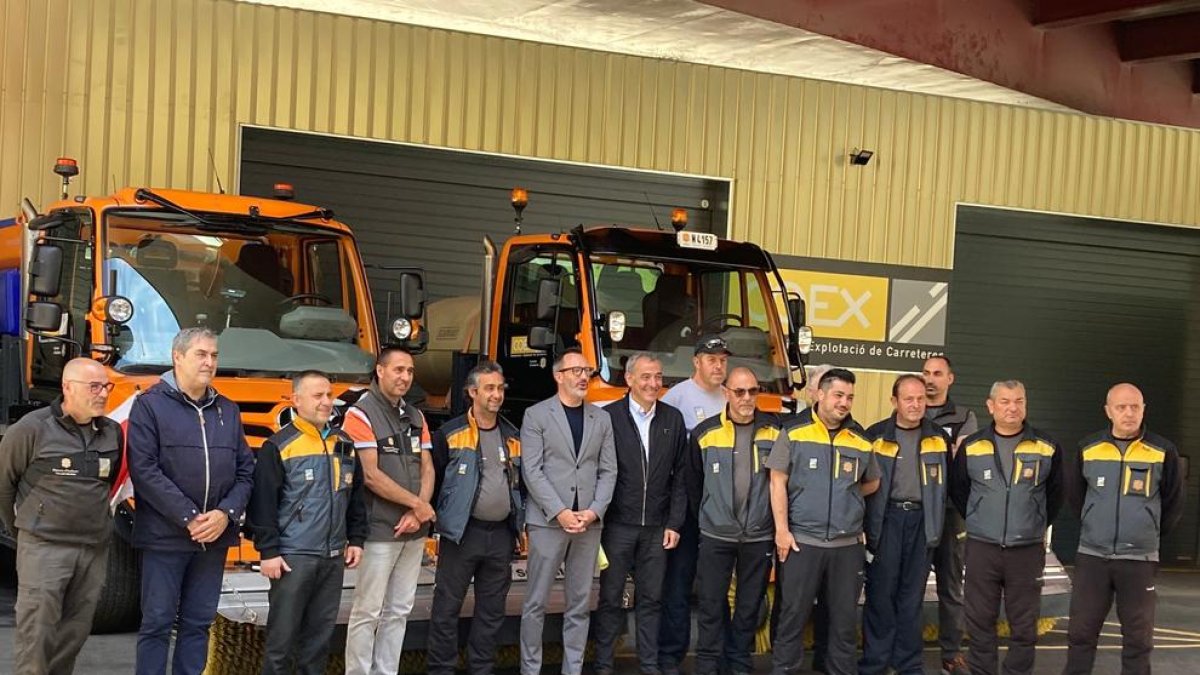 El ministre Filloy amb membres del COEX