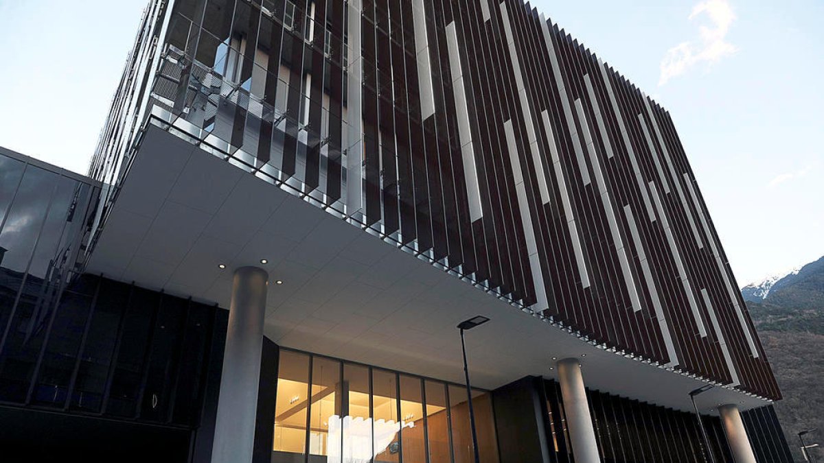 Façana de la seu de la Justícia.