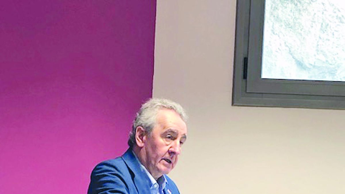 Bartumeu durant la seva intervenció, ahir.