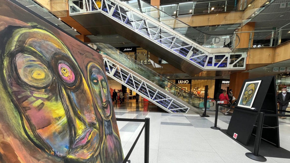 Exposició de l'artista cubà 'Rigo' a Illa Carlemany