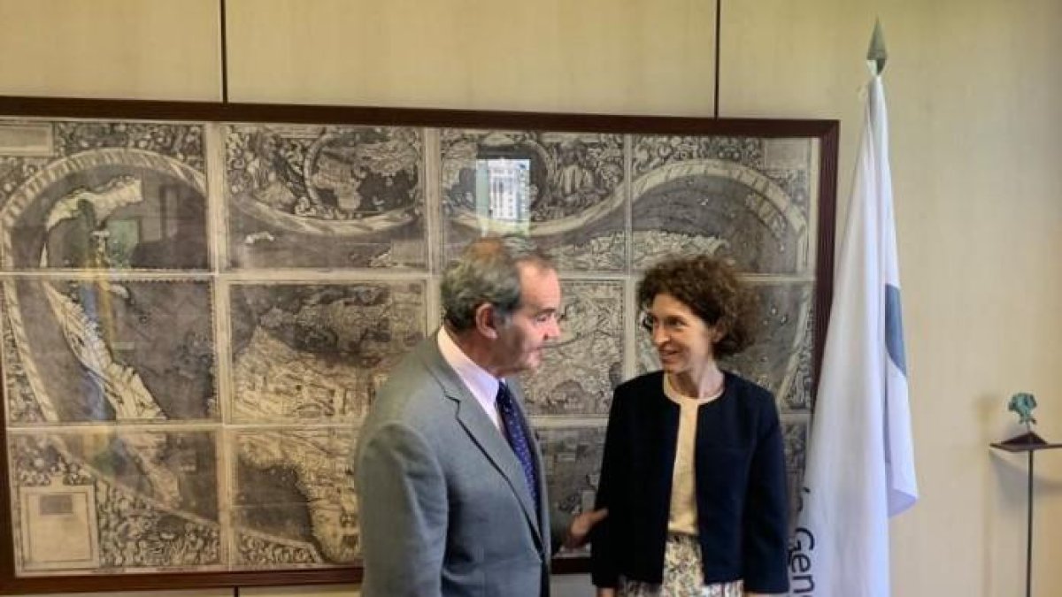 Ubach reunida amb el secretari general iberoamericà, Andrés Allamand