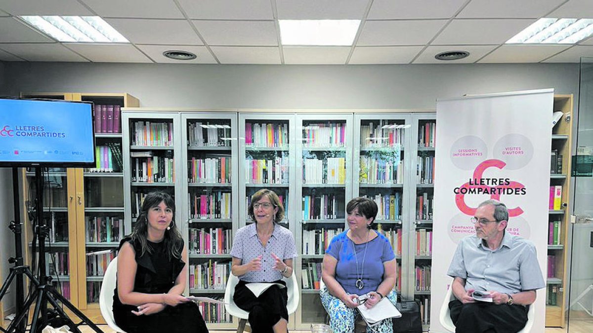 Un moment de la presentació de 'Lletres compartides'.