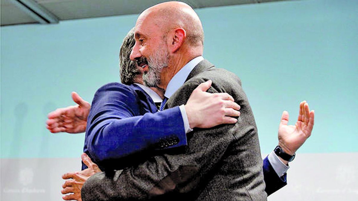 L'adeu de Benazet i la fi de la mascareta, als set tuits