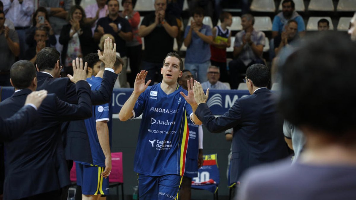 Guille Colom, en un duel del MoraBanc al Poliesportiu d'Andorra.