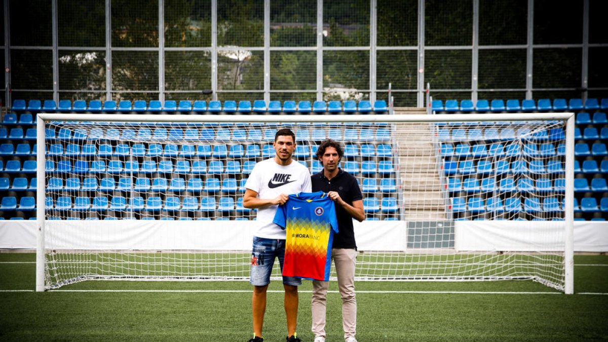 Raúl Lizoain i Jaume Nogués, ahir a l'Estadi Nacional.