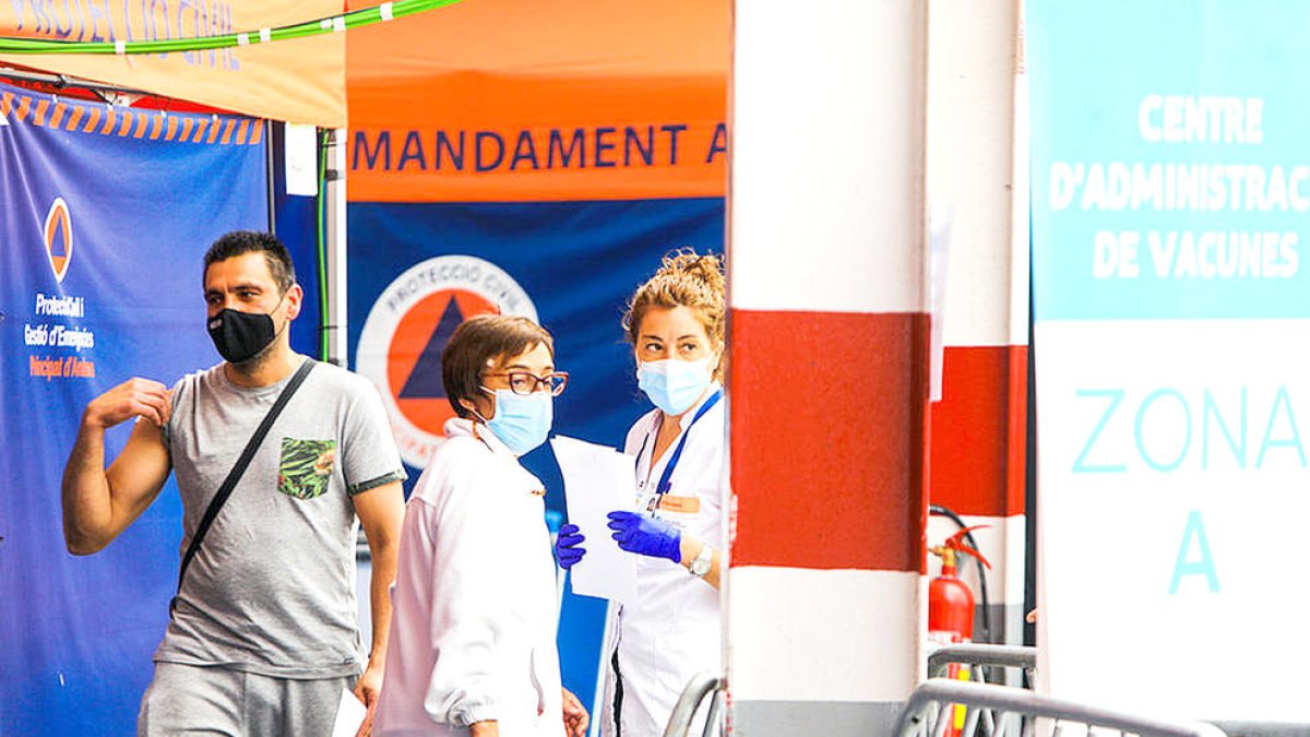 Des de mitjan maig es vacuna un dia a la setmana.