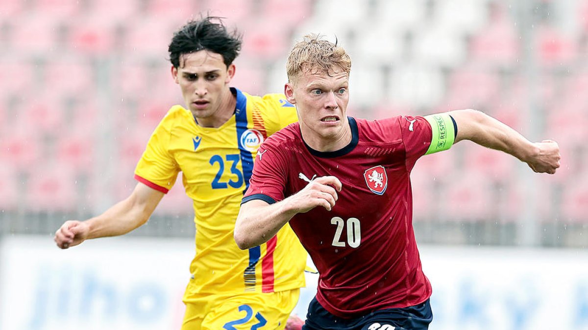 Ot Remolins perseguint Jan Zamburek.