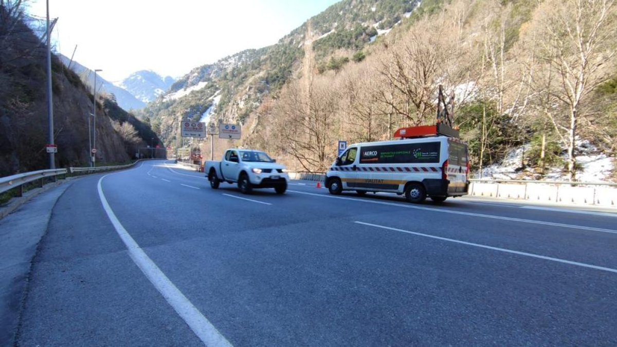 L'entrada al Pont Pla des de la Massana està tallada