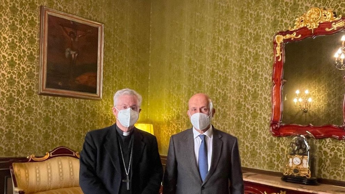 Joan-Enric Vives ha rebut Joan Martínez Benazet