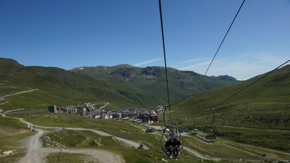 Els remuntadors Pioners i Coll dels Isards reobren demà