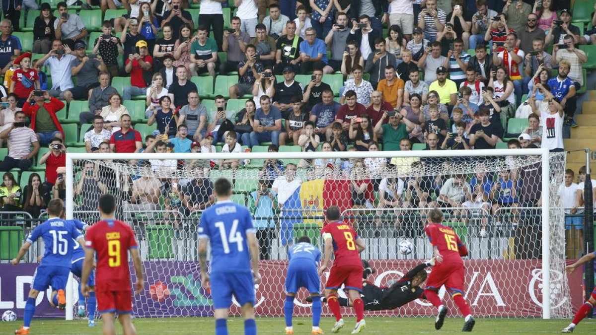 El penal que ha suposat l'1 a 0 de Moldàvia