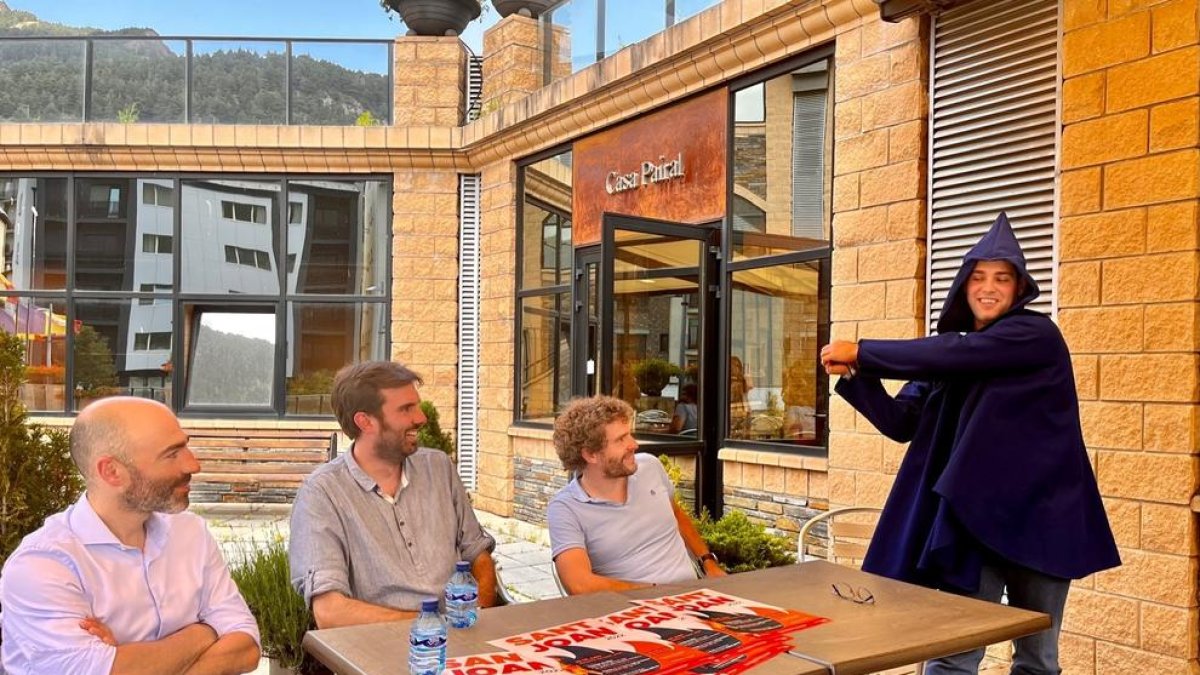 Presentació dels actes per la revetlla de Sant Joan