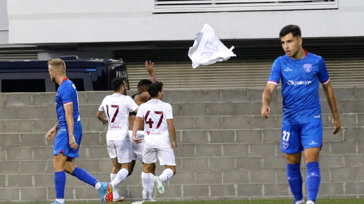Els jugadors del Gzira celebren el 0-1 al Nacional.
