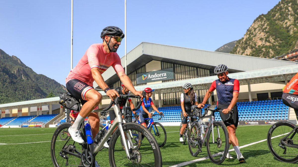 Eder Sarabia, abans d'iniciar la ruta fins a Bilbao.