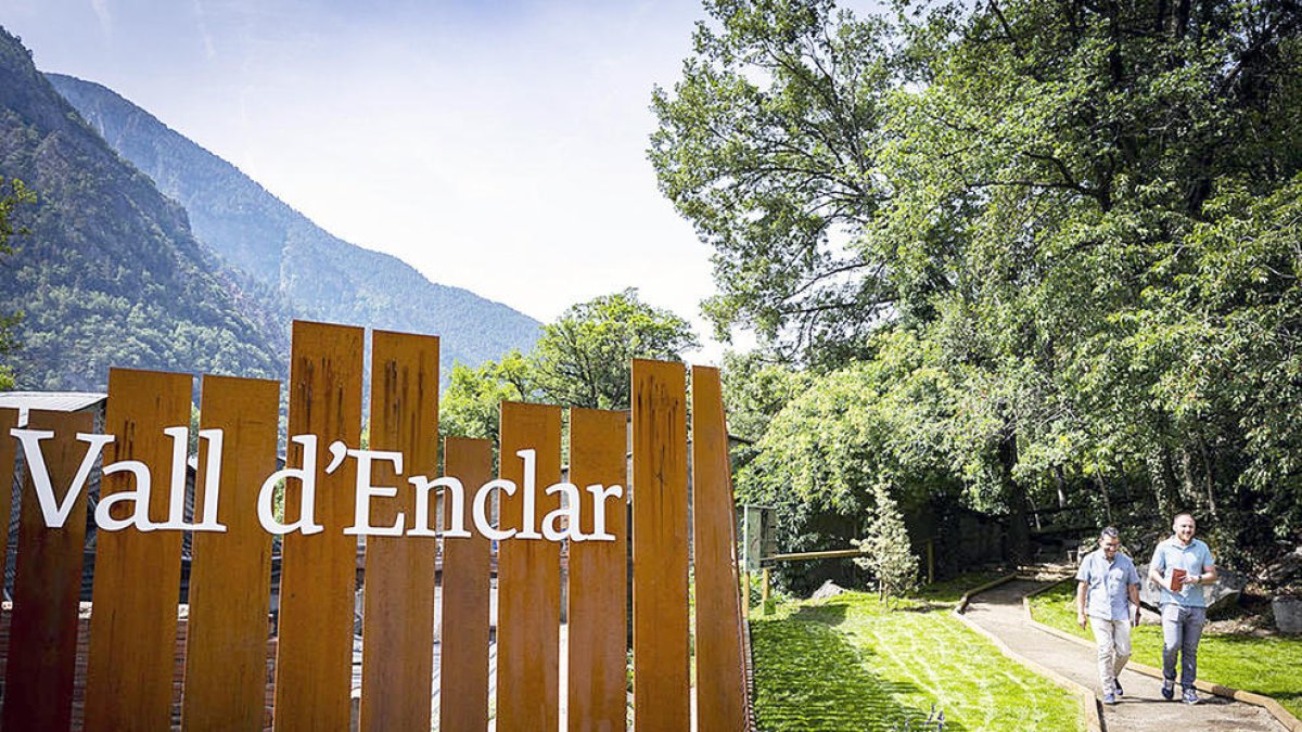 L'accés a la vall d'Enclar.