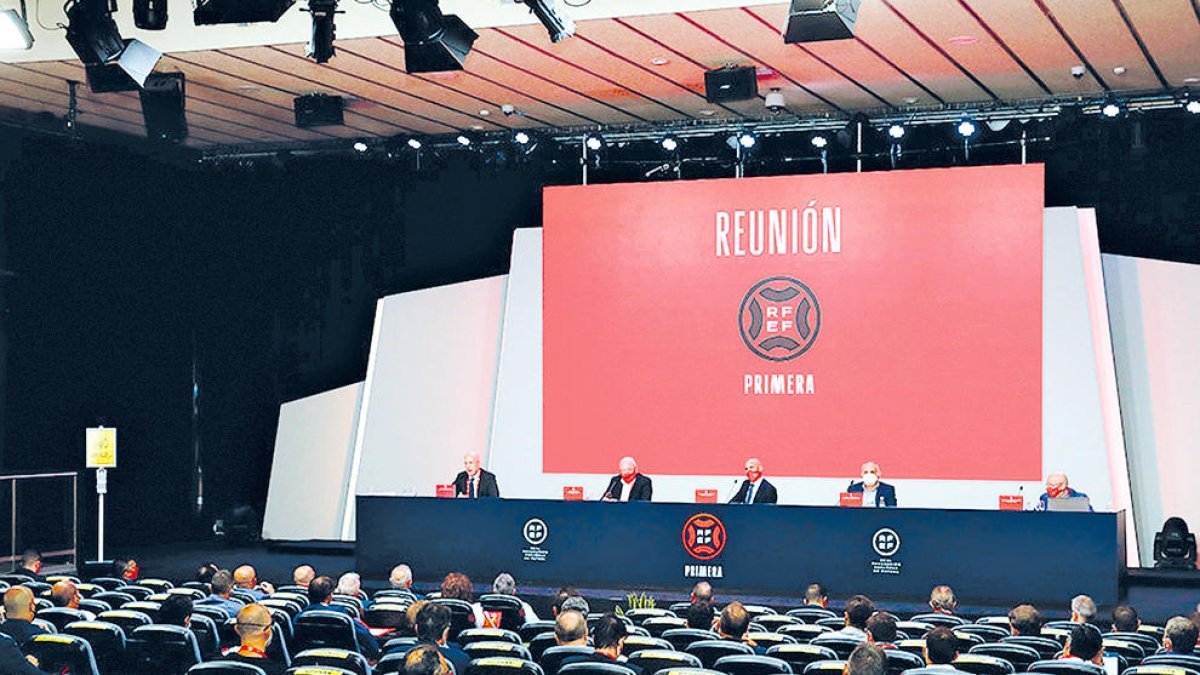 Reunió anterior a Madrid.