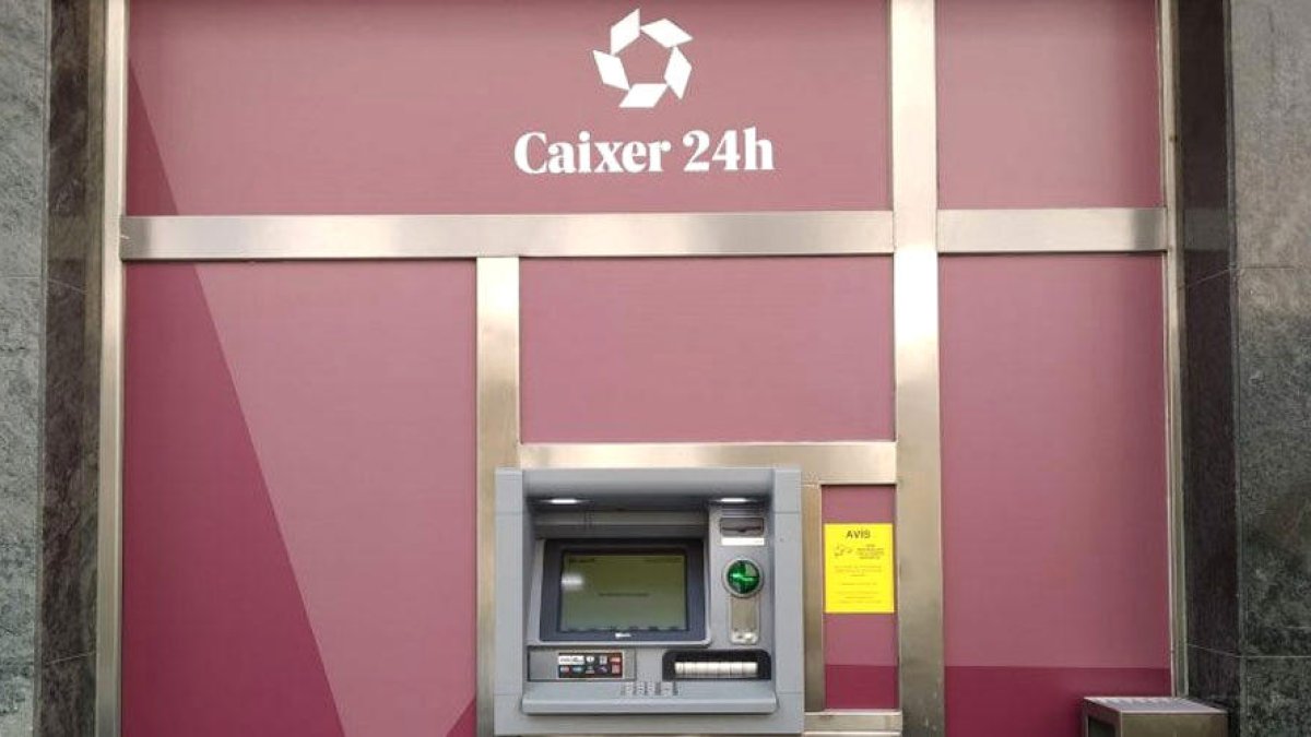 Un dels caixers automàtics d'Andorran Banking.