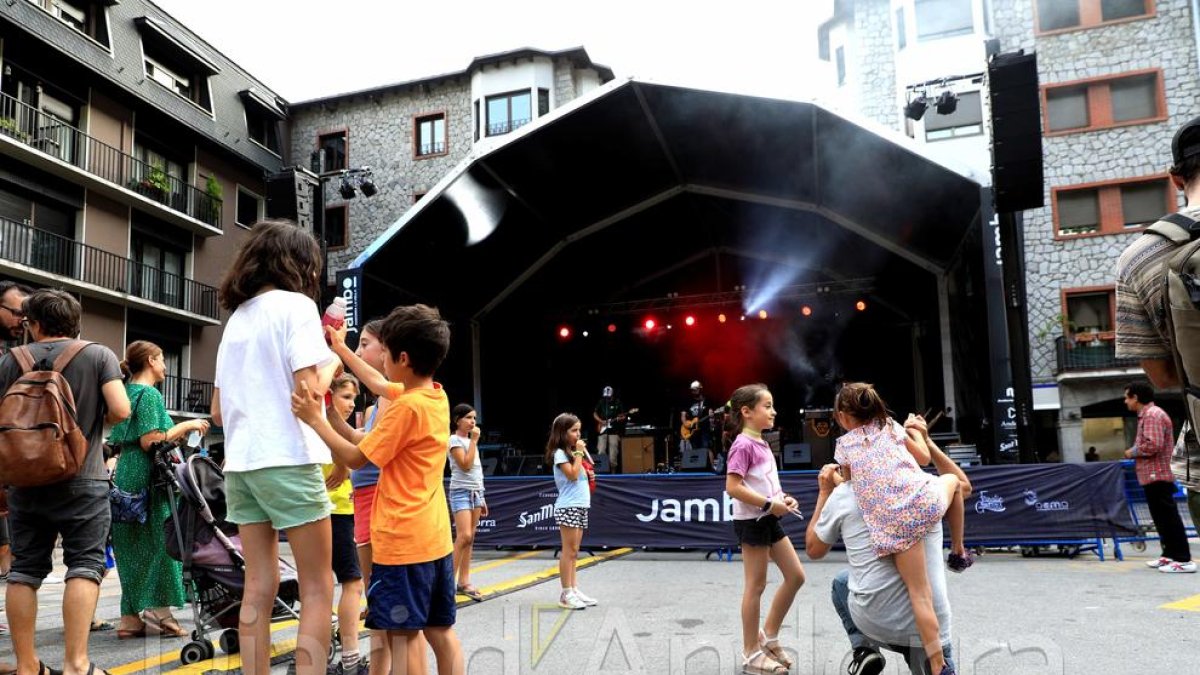 Tret de sortida a la 9a edició del Jambo Street Music Festival
