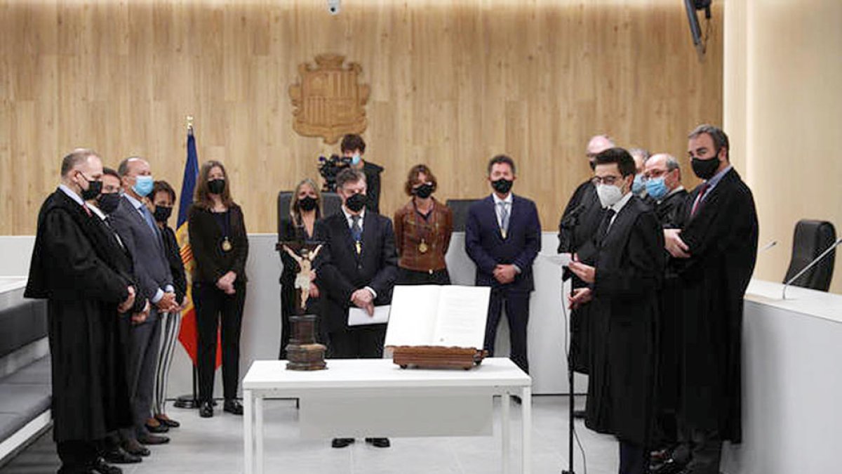 Jurament del batlle Sergi Costa, el juny de l'any passat.