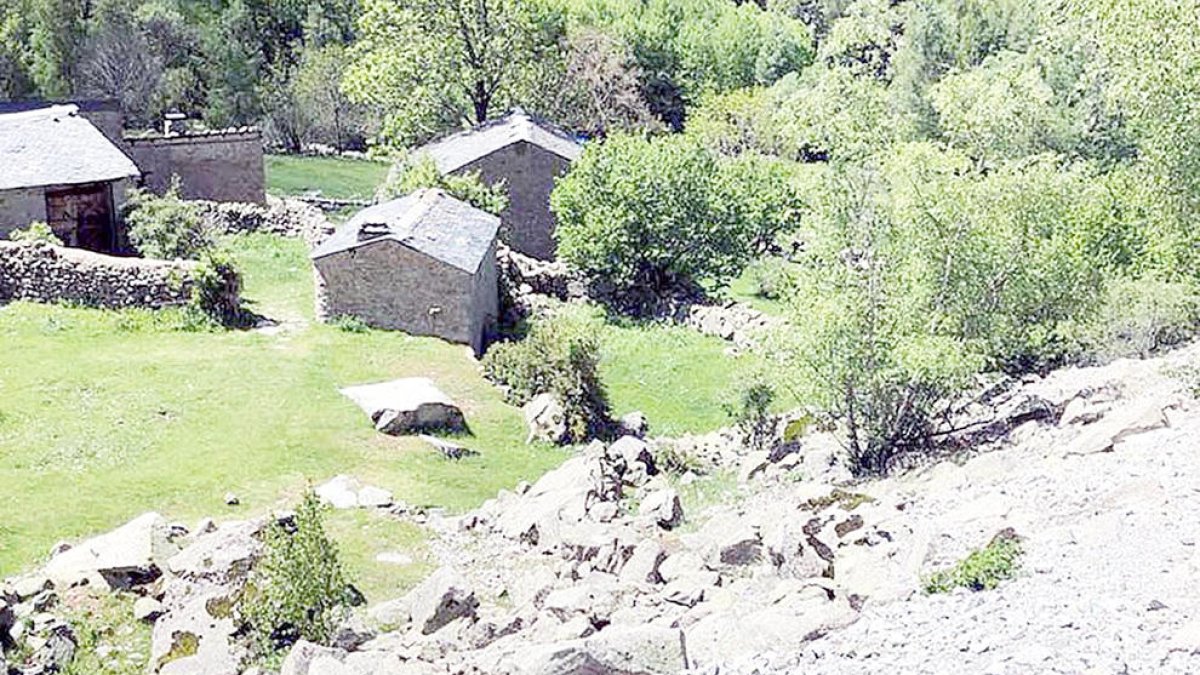 Les bordes del nucli de Ràmio.