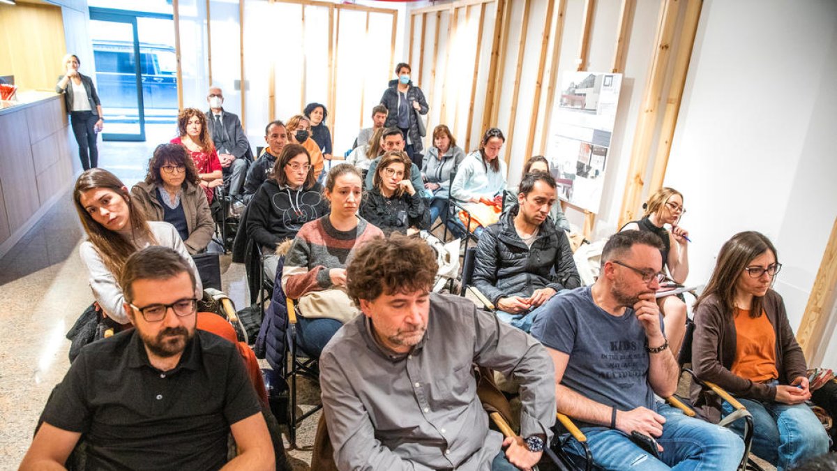 Les màximes responsables dels col·legis van rebre el suport de diversos companys.