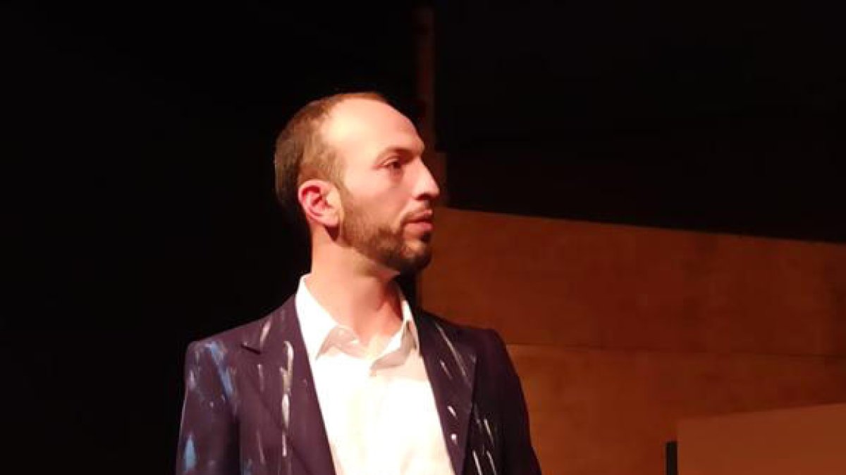Jonathan Jiménez en un moment de l'obra.