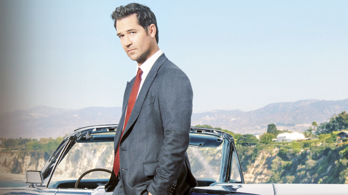 Manuel García-Rulfo en el paper de l'advocat Mickey Haller.