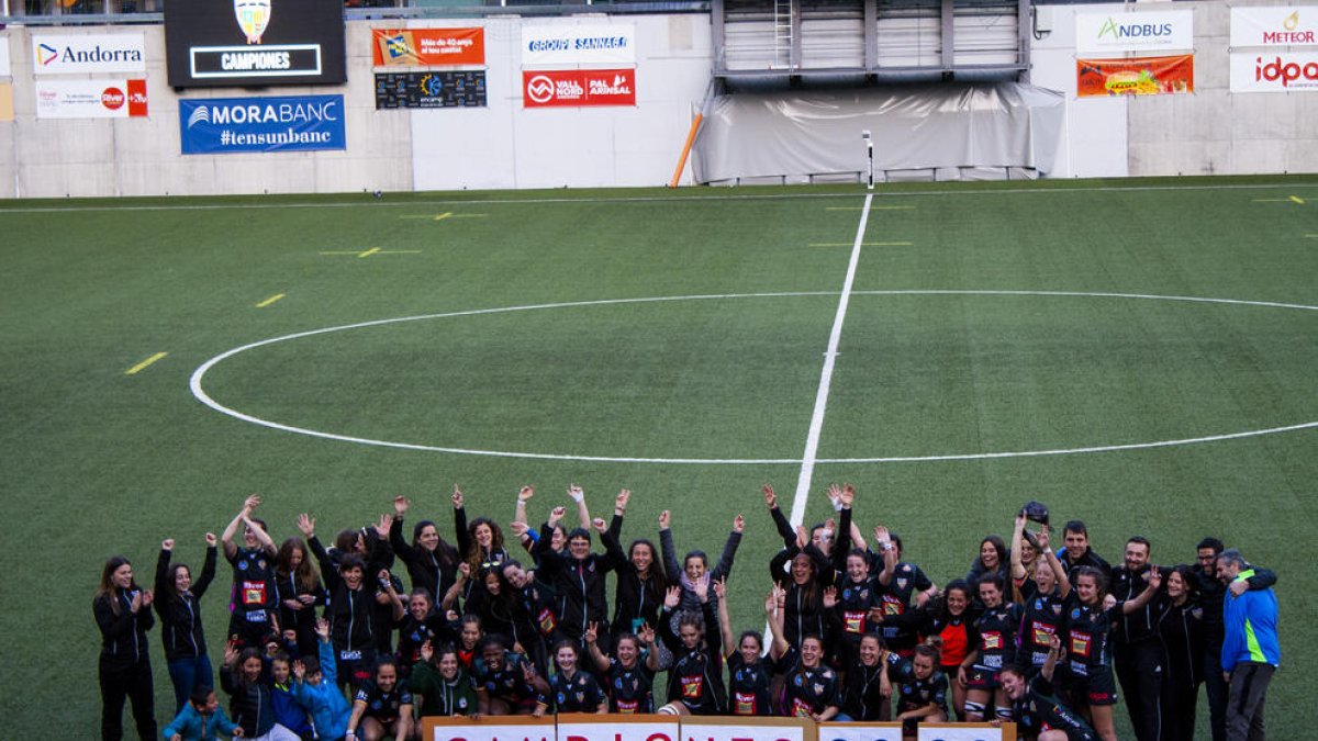 Les jugadores celebrant la victòria.