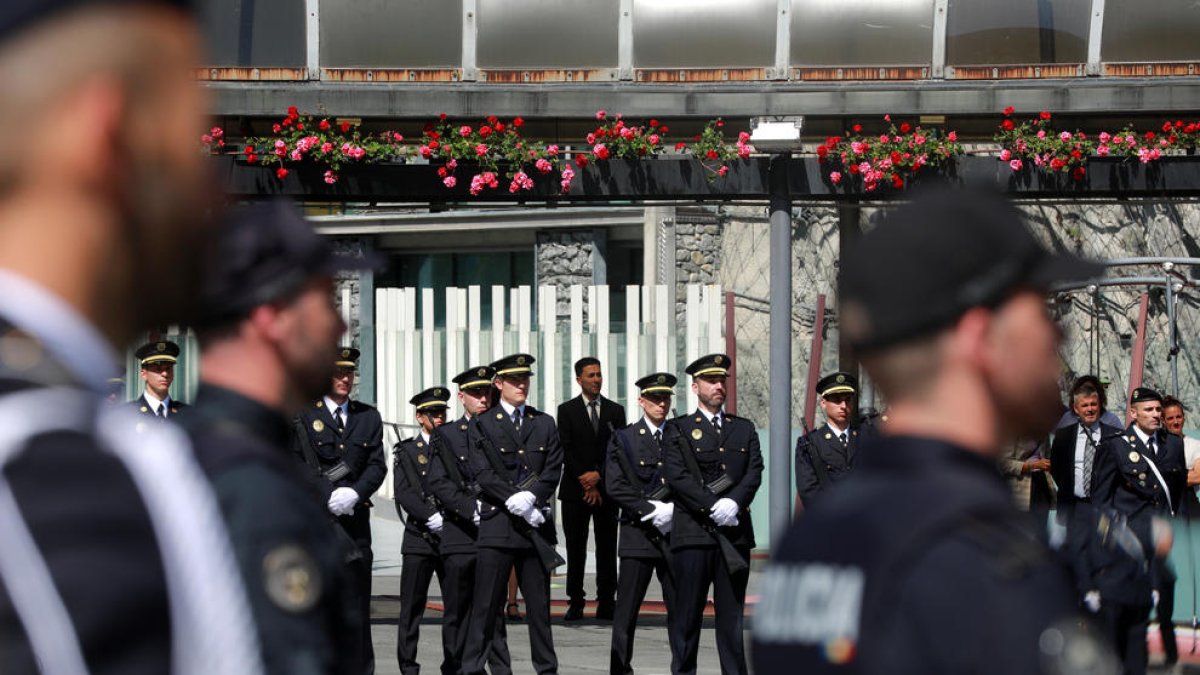 Agents del cos de Policia.