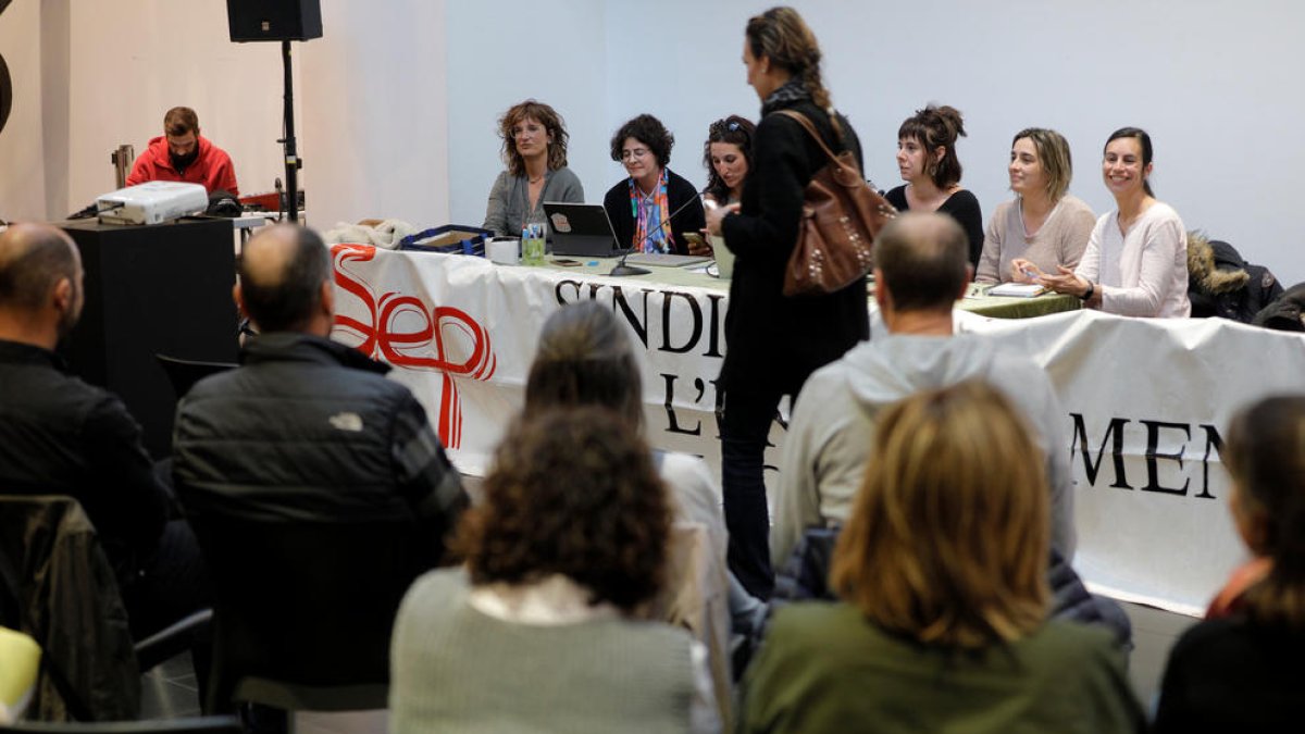 Una reunió del Sindicat de l'Ensenyament Públic (SEP).