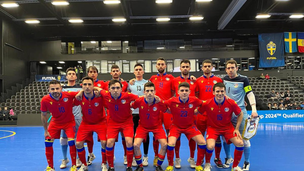 La selecció va caure contra Albània.