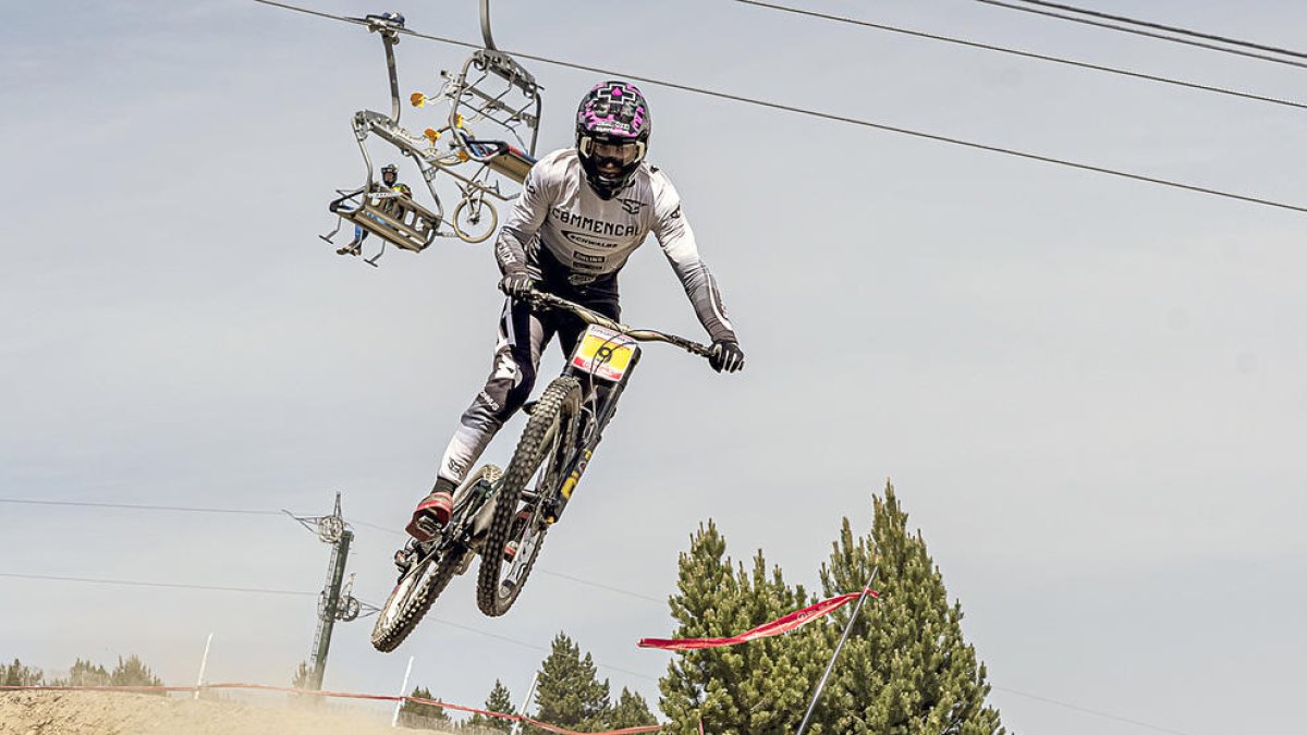 Pau Menoyo va donar la sorpresa i es va imposar.