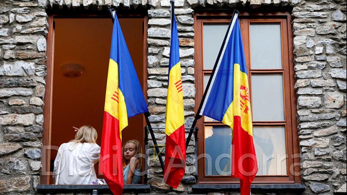 Dues refugiades ucraïneses en l'acte del Dia mundial de les persones refugiades