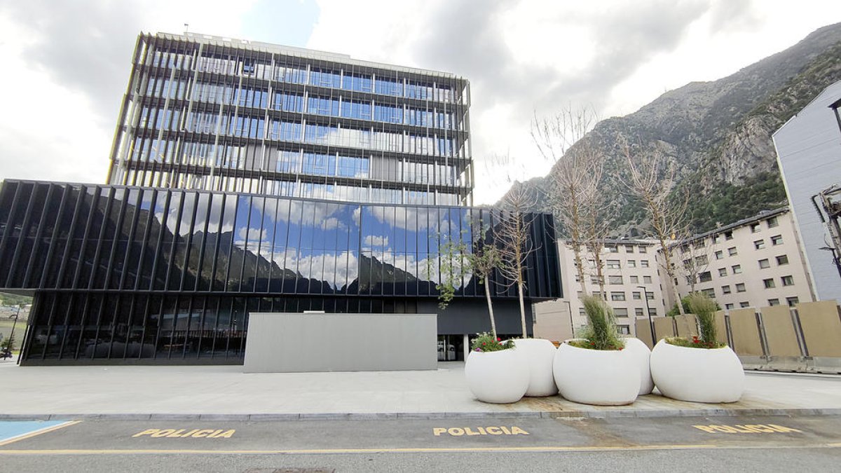 L'edifici de la seu de la justícia.