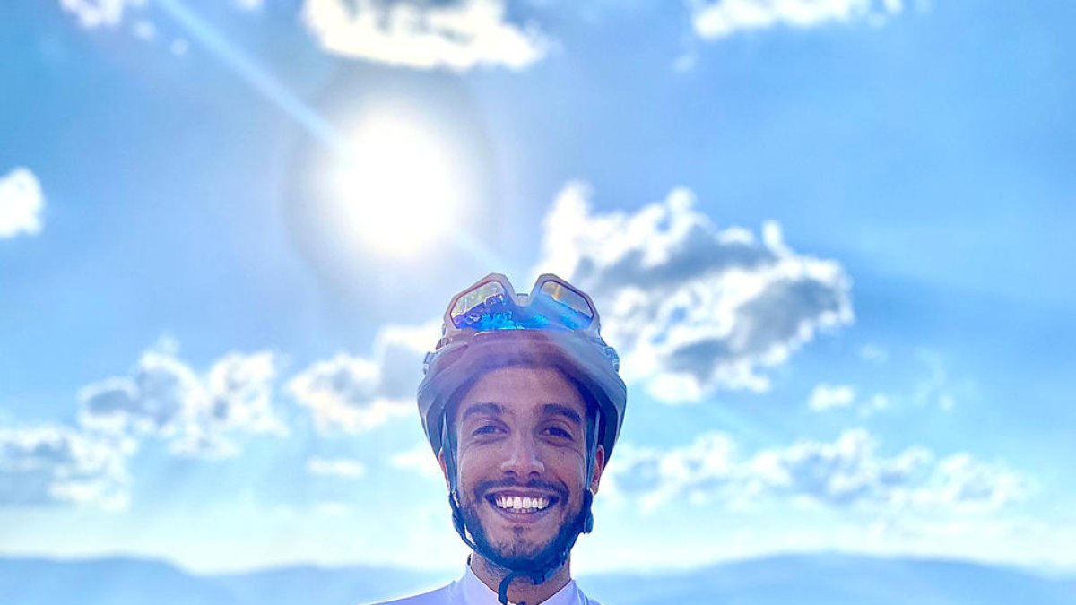 Mohit Hemnani, Psiconeuroimmunòleg