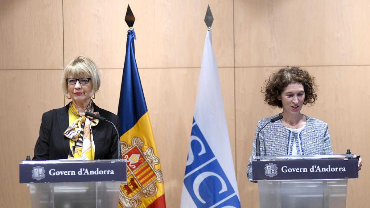 Helga Maria Schmid i Maria Ubach, ahir.