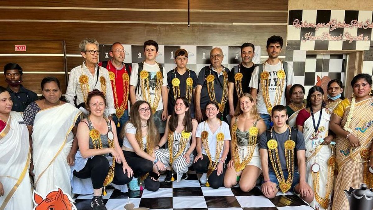 La federació ha estat rebuda amb una ornamentació tradicional a la cerimònia d'obertura