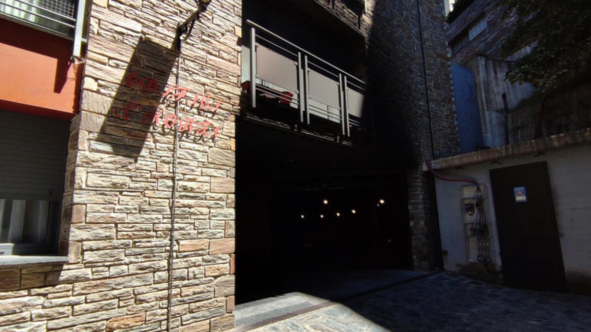 Els veïns de l'edifici l'Horta estan desallotjats des del 5 de juliol.