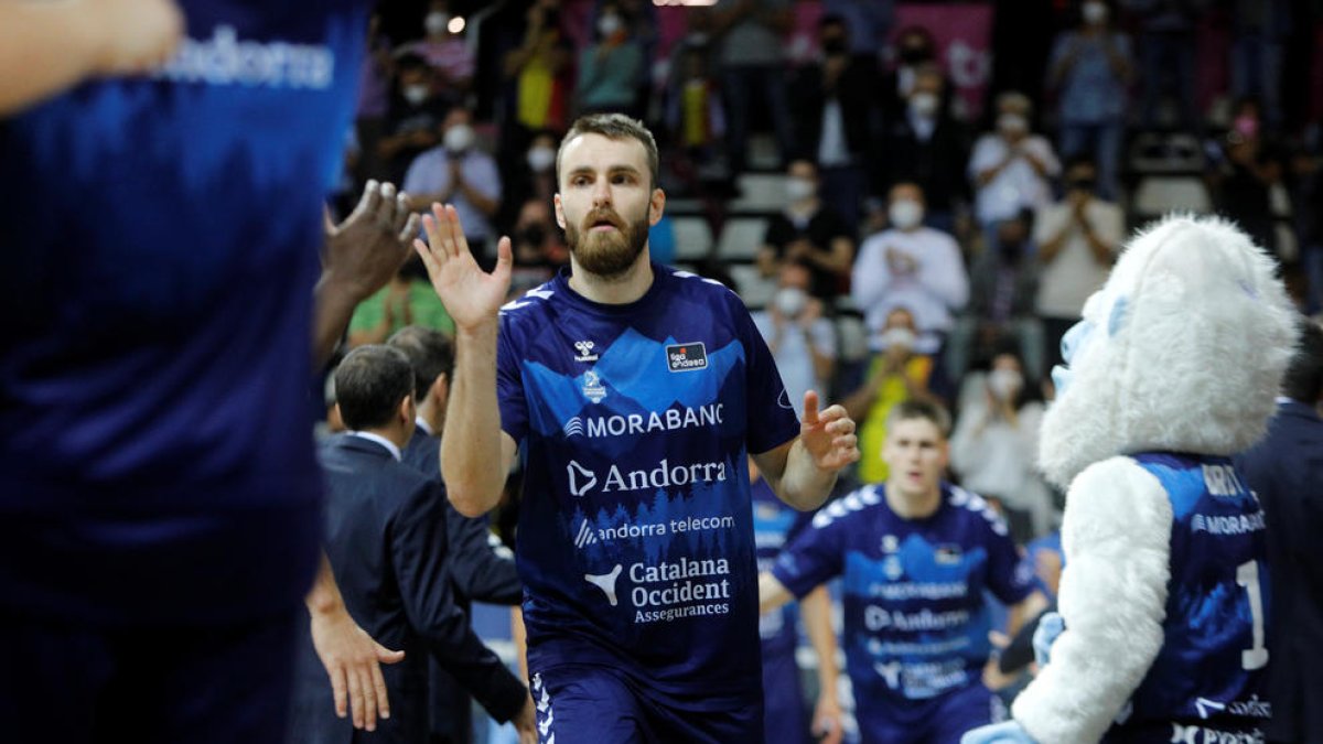 David Jelínek, en la presentació de l'equip abans d'un partit al Poliesportiu.