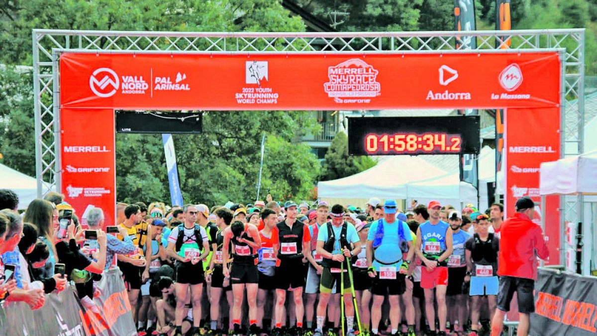 La sortida de la cursa a Arinsal, aquest matí.