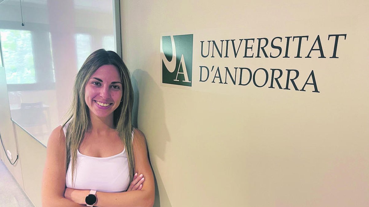 La investigadora i professora Sònia Gili en una aula de la UdA.