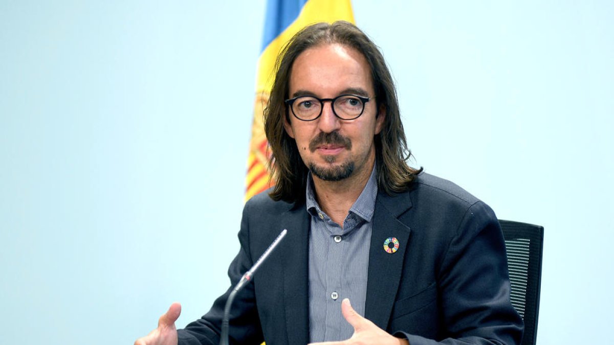 El secretari d'Estat d'Afers Europeus, Landry Riba, va explicar ahir el contingut de la llei.