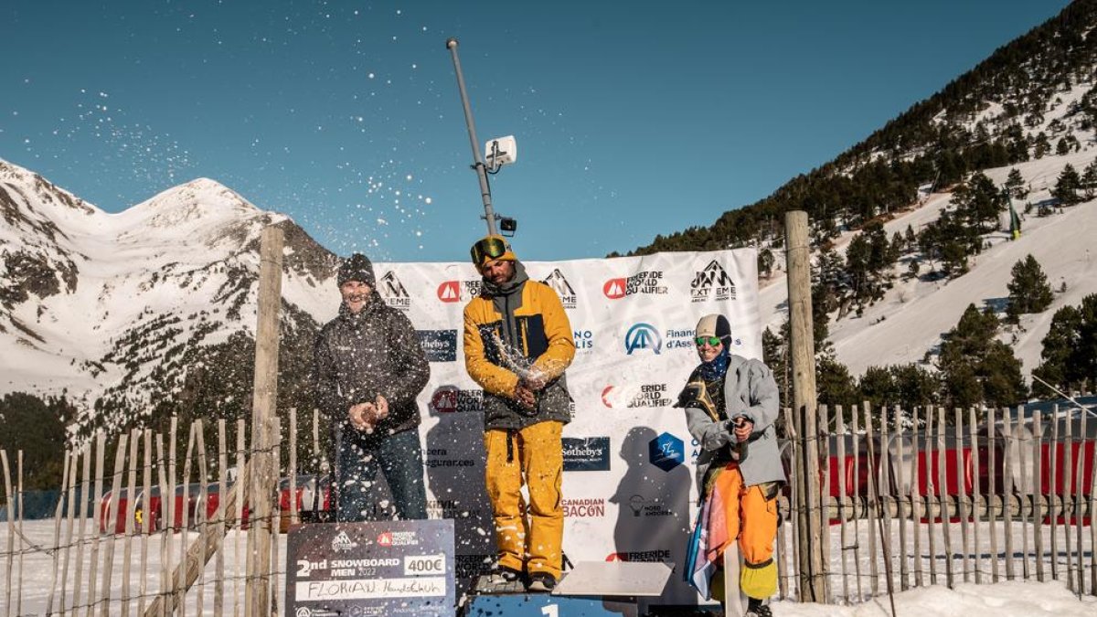 Podi masculí del Jam Extreme en snowboard