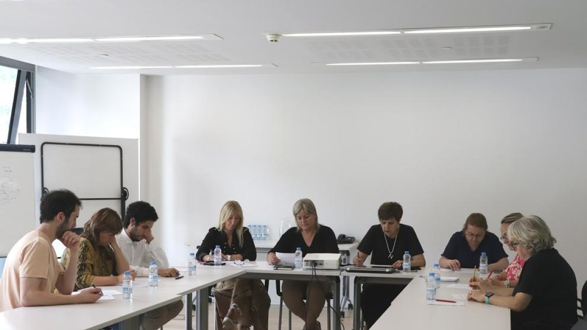 Reunió dels grups de la majoria amb col·lectius de salut mental