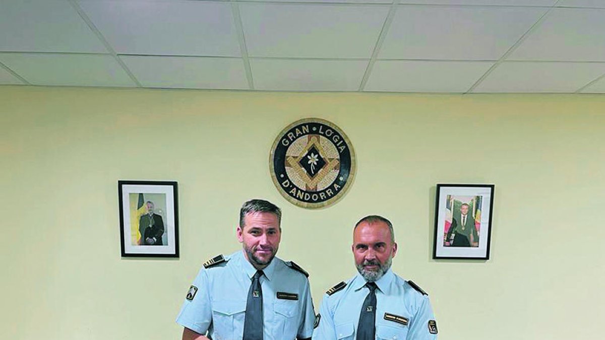 La Gran Lògia premia la tasca dels bombers