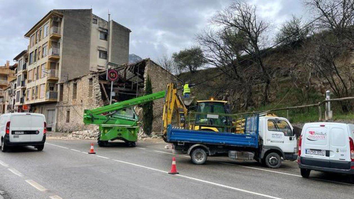 L'esfondrament va provocar talls a la C-14.